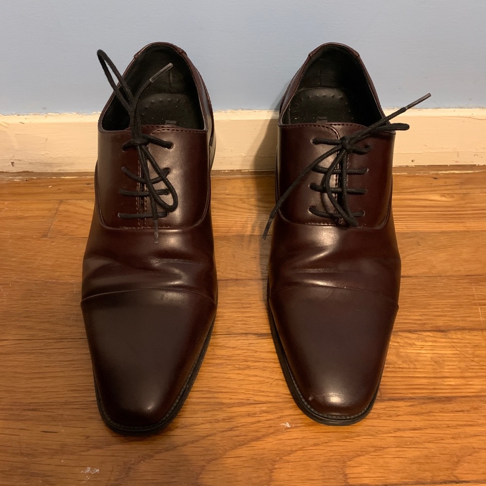 Men’s brown unlisted dress shoe size 10M